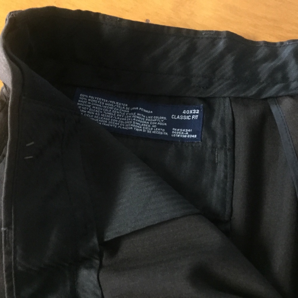 Men’s 40-32 Stafford dress pants